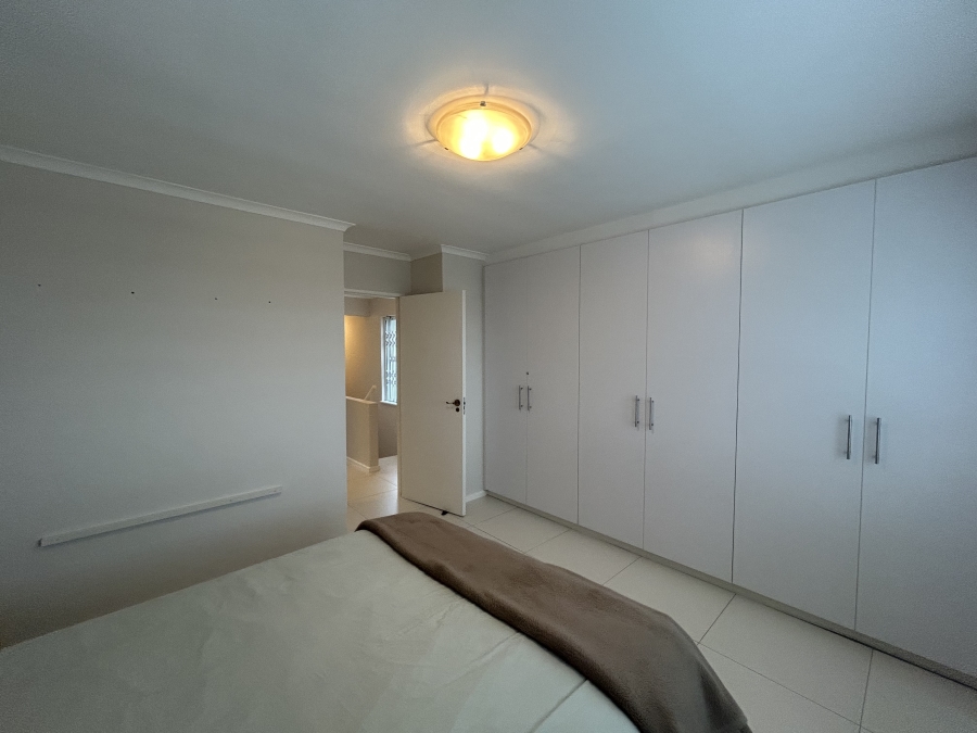 To Let 2 Bedroom Property for Rent in Big Bay Western Cape